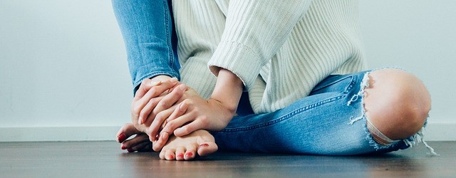 Jeans mit Löchern